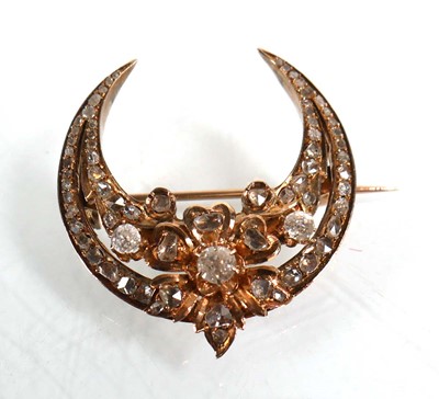 Lot 740 - A late 19th/early 20th century yellow metal...