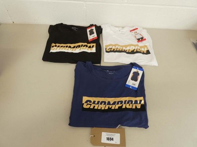 Lot 1694 - Approx. 30 women's t shirts by Champion