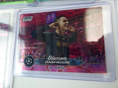 Lot Qty of top loaded/sleeved football trading...
