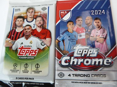 Lot Qty of top loaded/sleeved football trading...
