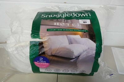 Lot 1508 - Snuggledown hotel collection luxury side...