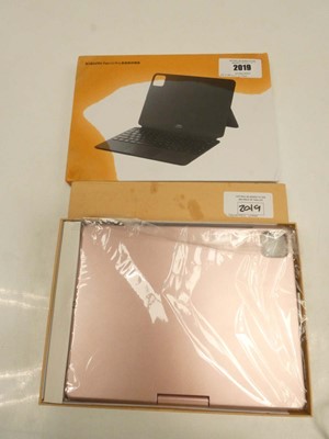 Lot 2019 - 2x tablet keyboard cases
