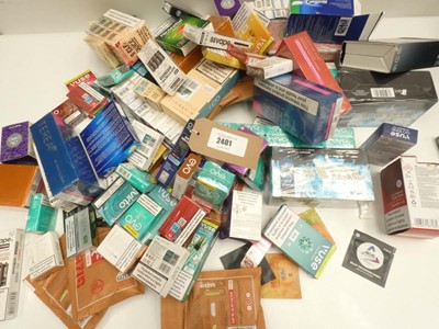 Lot 2401 - Quantity of smoking and vaping related...
