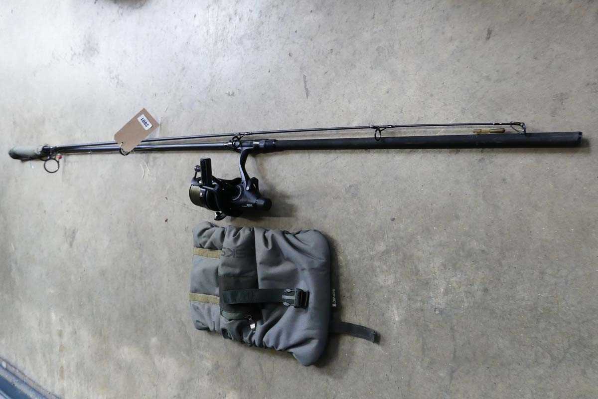 Lot Sonik S3 carp fishing rod with Sonik Tournos...