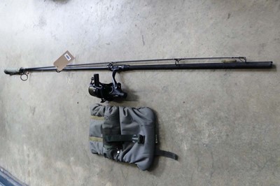 Lot Sonik S3 carp fishing rod with Sonik Tournos...