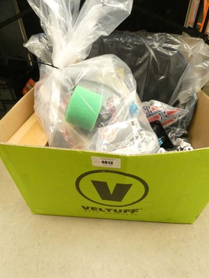 Lot 4612 - Box of car parts including wheel hub bearing,...