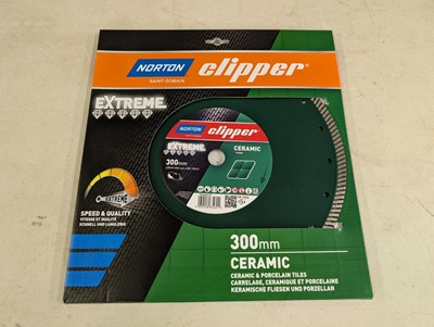 Lot 231 - Norton Clipper Extreme Ceramic Turbo cutting...