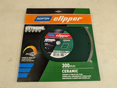 Lot 233 - Norton Clipper Extreme Ceramic Turbo cutting...