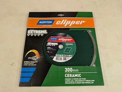 Lot 239 - Norton Clipper Extreme Ceramic Turbo cutting...