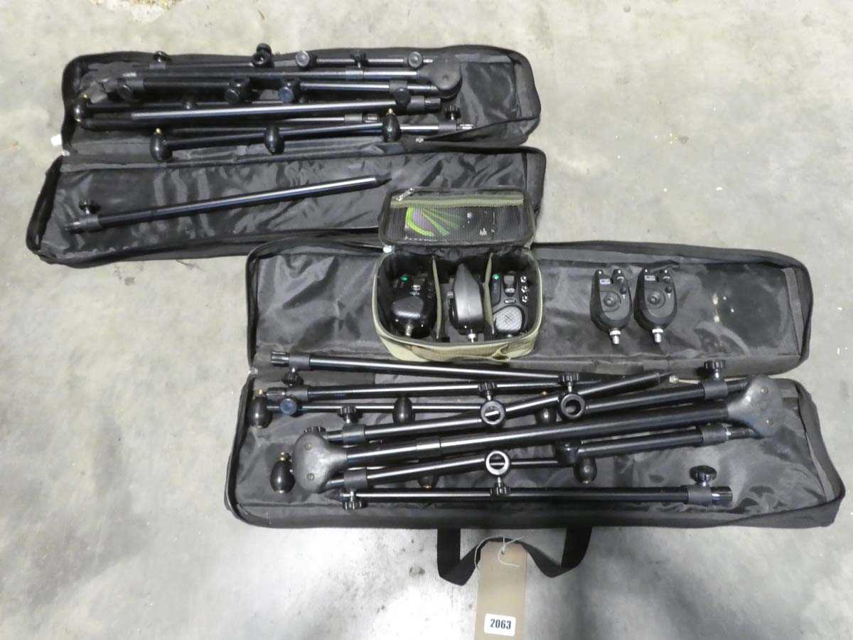 Lot 2 cased rod pods with 5 bite alarms (3 by...
