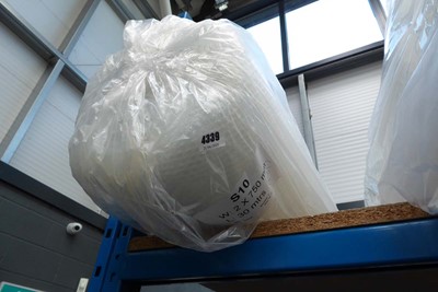 Lot 4339 - Small roll of bubble wrap