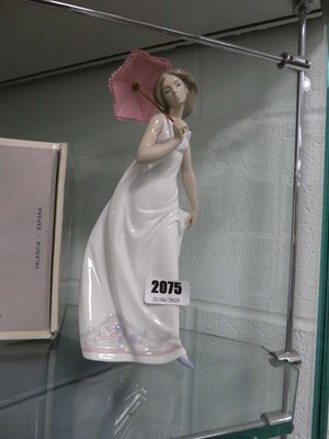Lot 2075 - lladro lady with a parasol