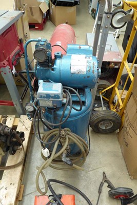 Lot 4476 - BroomWade type V1 Compair welded air receiver