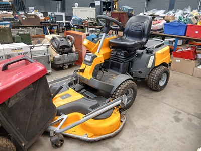 Lot 4487 - Stiga Park Pro 540IX tractor mower with Stiga...
