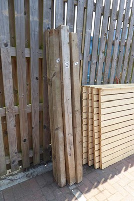 Lot 4333 - Mixed lot of 4x4 and 3x3 posts