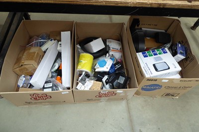 Lot 4543 - Three boxes of various tools and garage...
