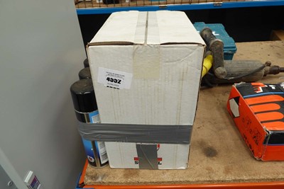 Lot 4552 - Box of Soudal gun grade fixing foam and four...