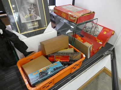 Lot 2139 - Selection of vintage Triang railway sets...