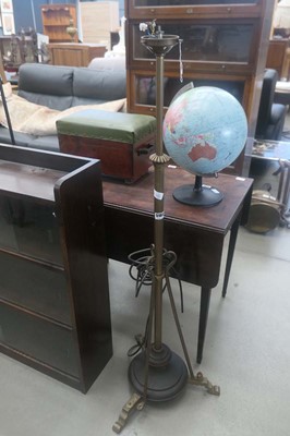 Lot 5103 - Telescopic brass floor lamp