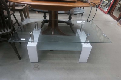 Lot 5142 - Glazed coffee table