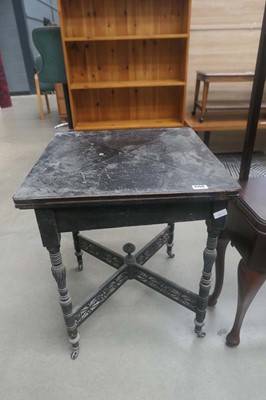 Lot 5158 - Fold over envelope card table