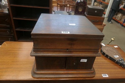 Lot 5166 - (4) Wind up gramophone