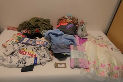 Lot 3450 - A large selection of children's clothing