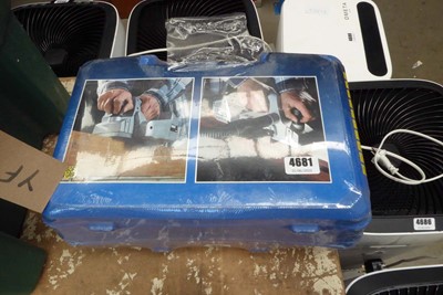 Lot 4681 - Cased Kanzo planer, appears sealed
