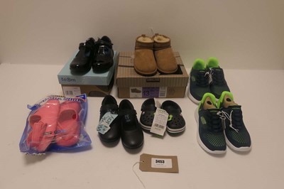 Lot 3453 - x7 pairs of children's shoes to include...