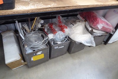 Lot 4698 - Under bay of various plumbing fixings and...