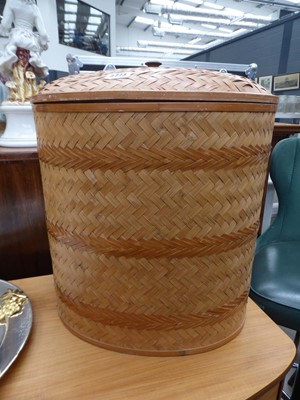 Lot 5273 - Woven Chinese storage bin