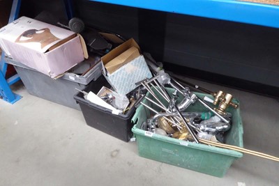 Lot 4703 - Half under bay of assorted plumbing fixings...