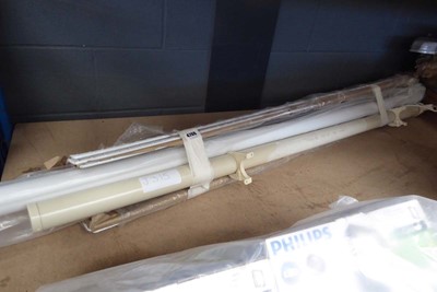 Lot 4706 - Heating tubes