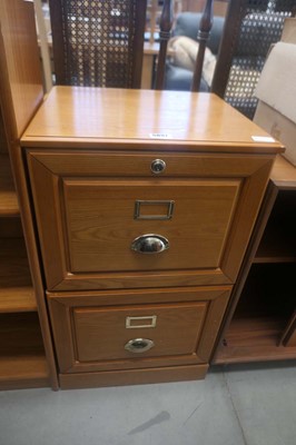 Lot 5097 - Oak finished 2 drawer filing cabinet