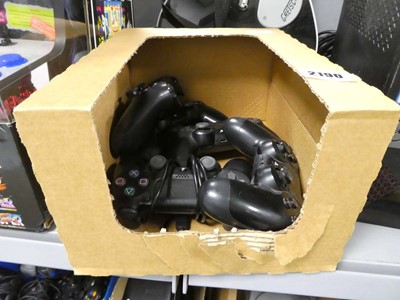 Lot 2190 - Box containing PlayStation controllers