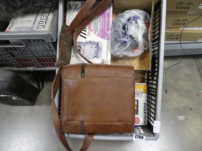 Lot 2266 - 3 Boxes containing various cameras and camera...