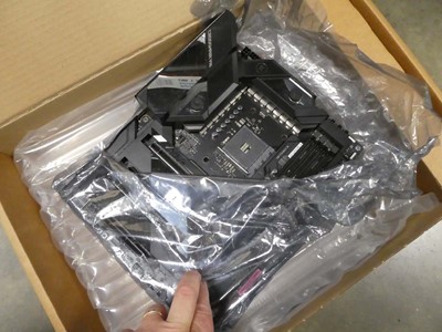 Lot 2267 - ROG crosshair 8 formula motherboard