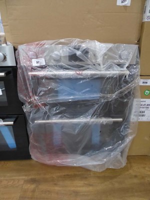 Lot 3220 - Hisense built in electric double oven model...