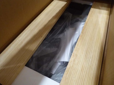 Lot 3228 - Bosch cooker hood E016HI