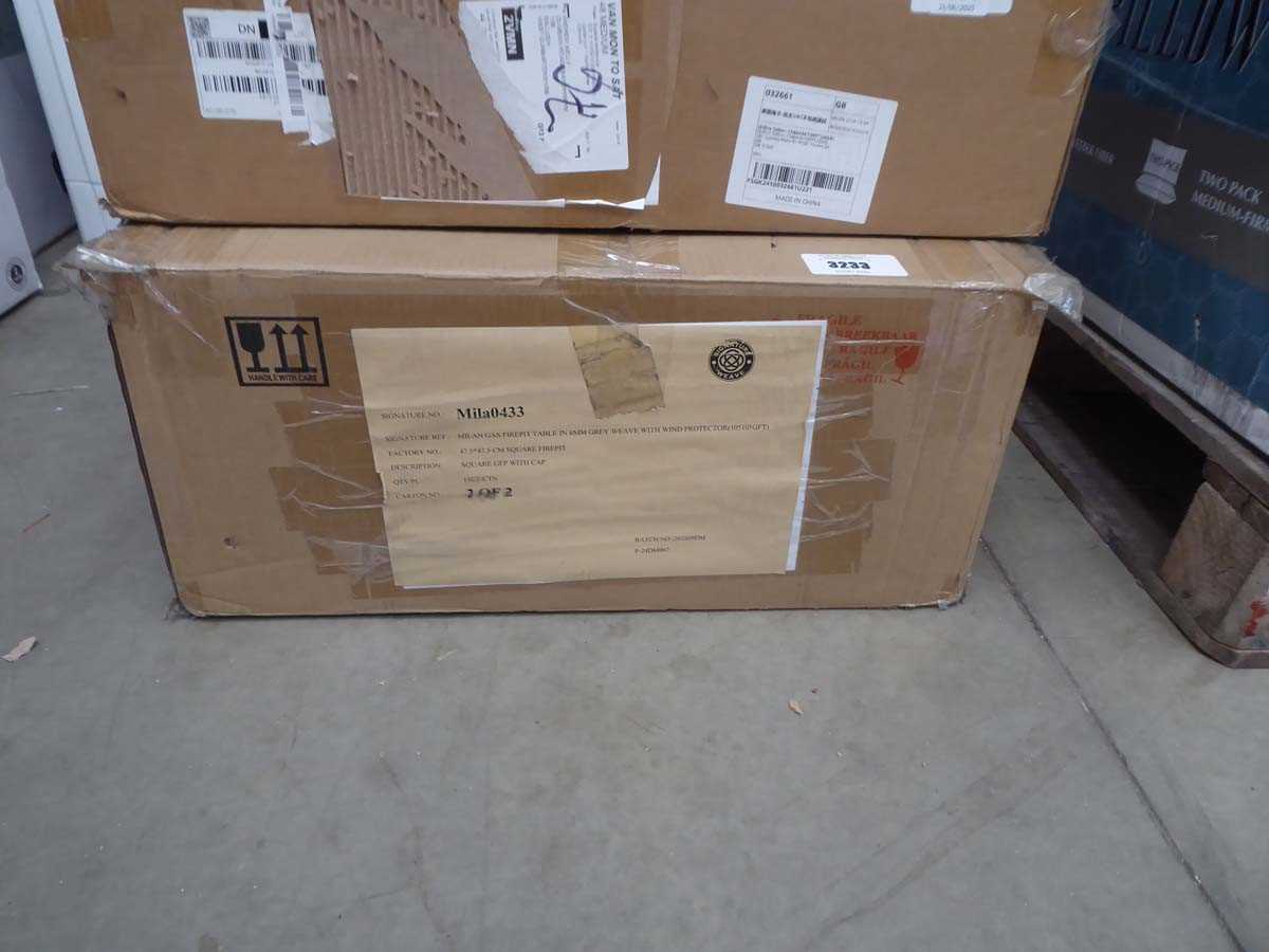 Lot 3233 - Milan gas fire pit table in grey