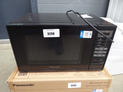 Lot 3238 - Panasonic microwave