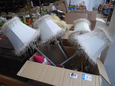 Lot 5406 - Box containing table lamps and shades