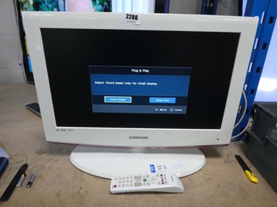 Lot 2286 - Samsung 22 inch TV, model LE22B541C4W, with...