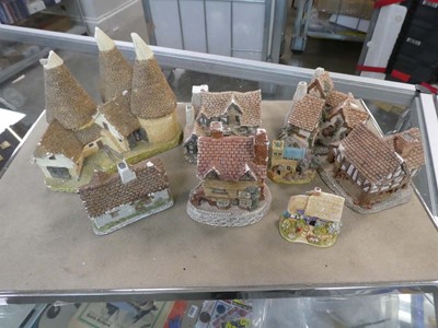 Lot 2353 - Selection of model David Winter houses