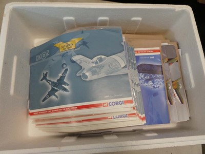 Lot 2370 - 2 Boxes containing various railway modeling...
