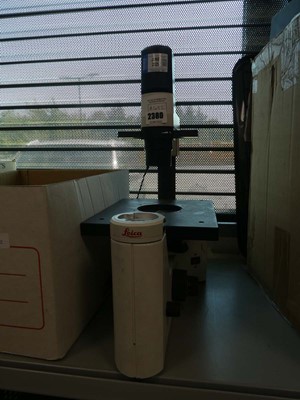 Lot 2380 - Leica microscope