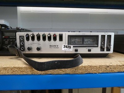 Lot 2425 - Sony TC152SD stereo cassette recorder
