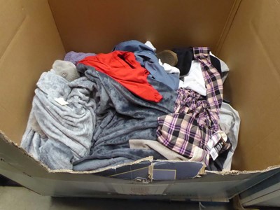 Lot 3467 - A pallet containing used clothes, shoes, linen...
