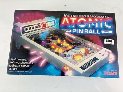 Lot Tomy Atomic Flipper table top pinball game