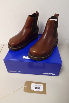 Lot 3655 - Boxed pair of Birkenstock Highwood Slip On Mid...